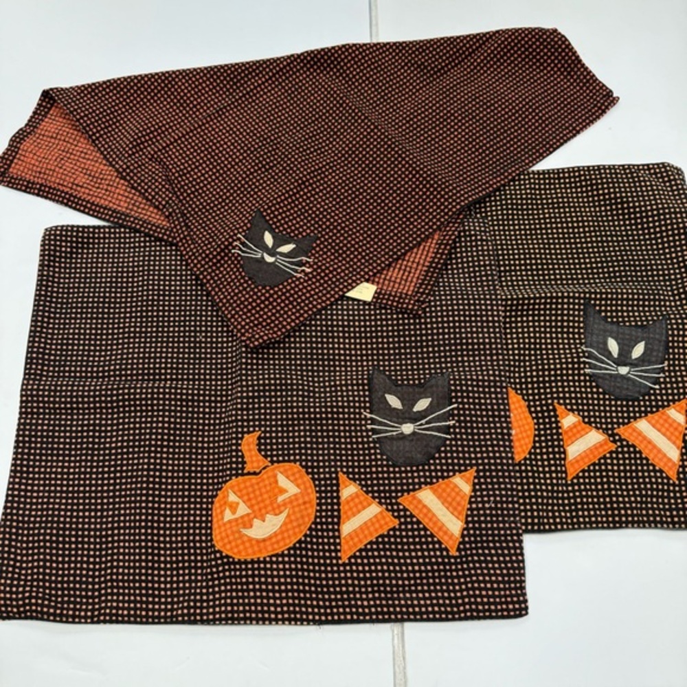 Vintage Crate&Barrel Halloween placemat napkin pumpkin cat candy orange black